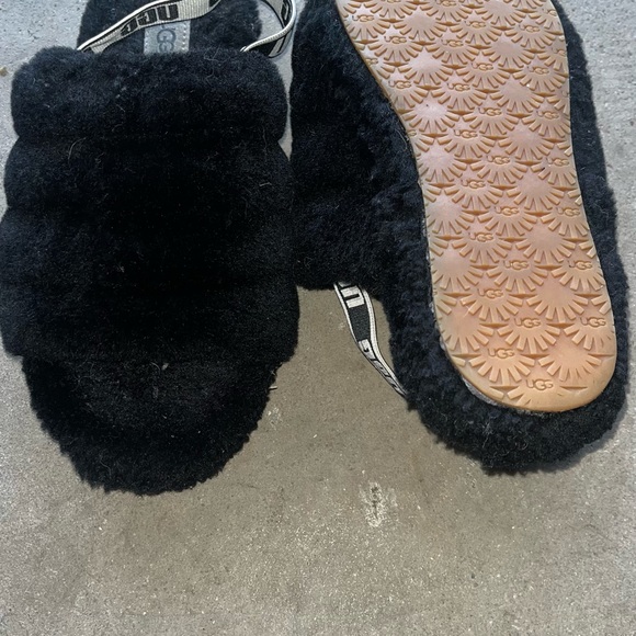 ugg fluff yeah slippers - Picture 3 of 3